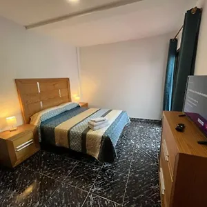3 Dormitorios. Terraza. Bus Stop Apartamento Los Realejos